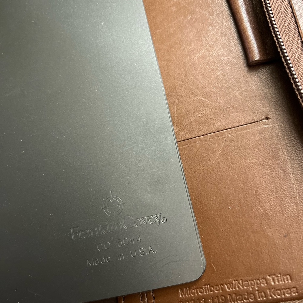 Franklin Covey Brown Planner Binder Cover | Microfiber w/ Napa Leather Trim 🤎 - Picture 8 of 16
